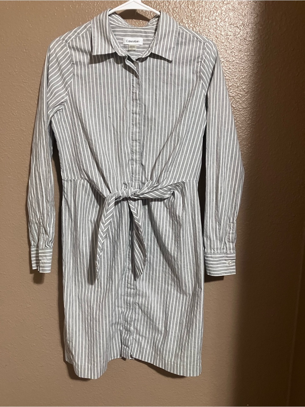 Calvin Klein Gray and White Striped Tie-Waist Long Sleeve Dress